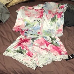 Secret treasures 2 piece satin pajama set